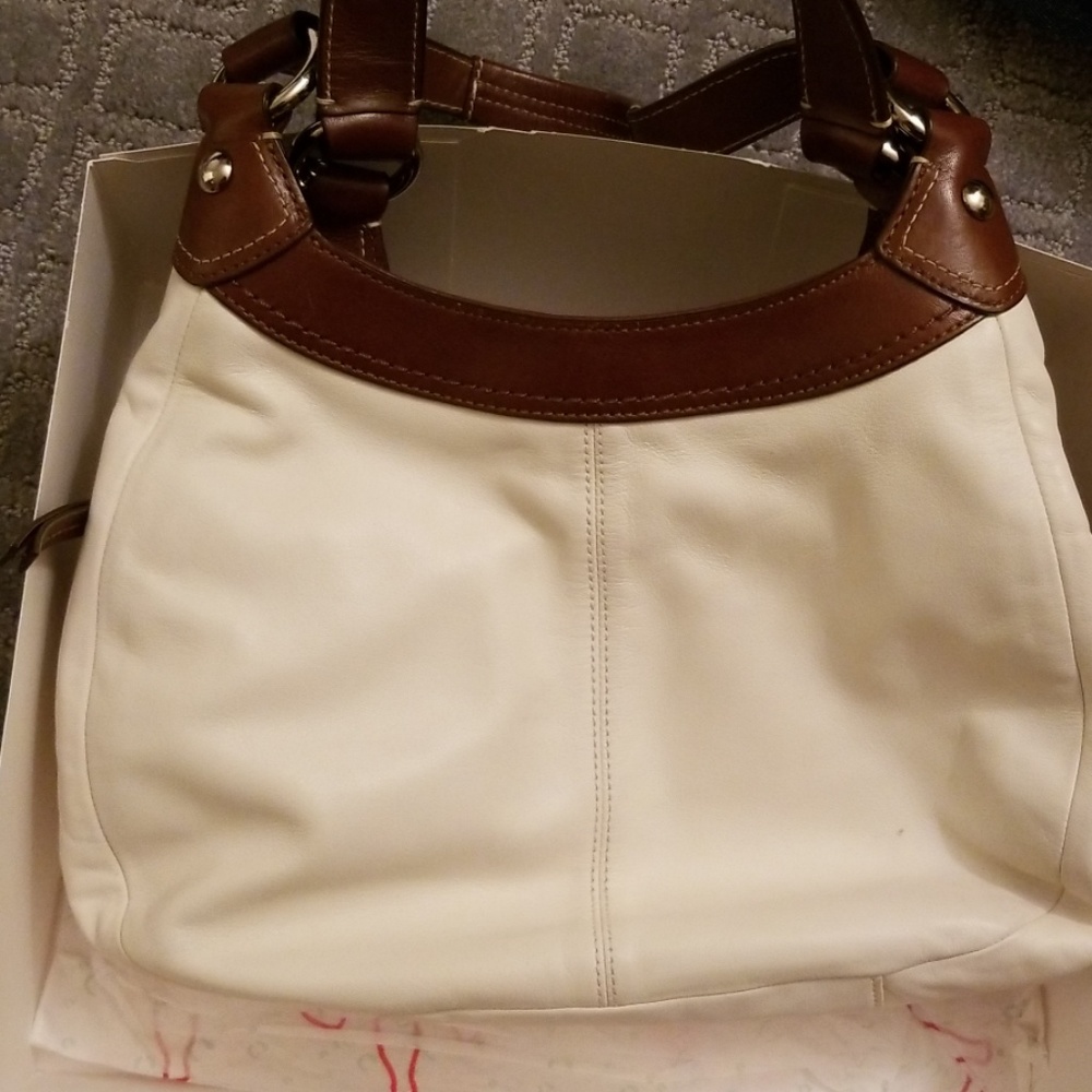 Off white & brown leather coach purse - Picture 2 of 6
